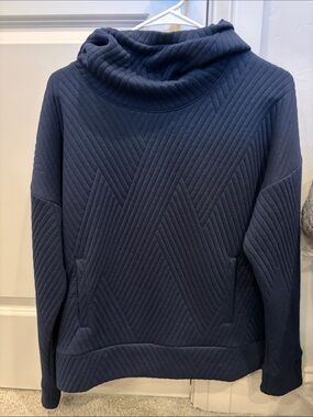 Gap Quilted Navy Funnel Neck hoodie Pullover